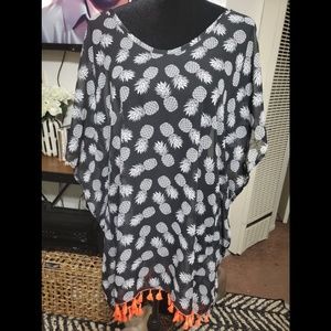 Black and white Pineapple coverup with tassles